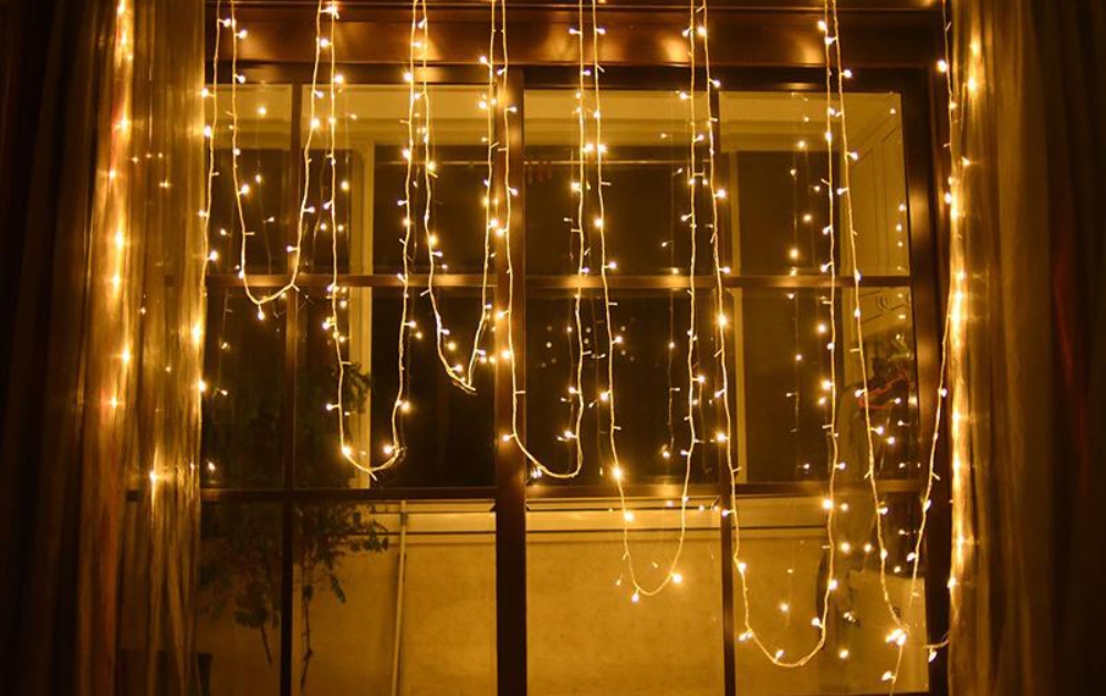 đèn led dây trang trí cửa sổ