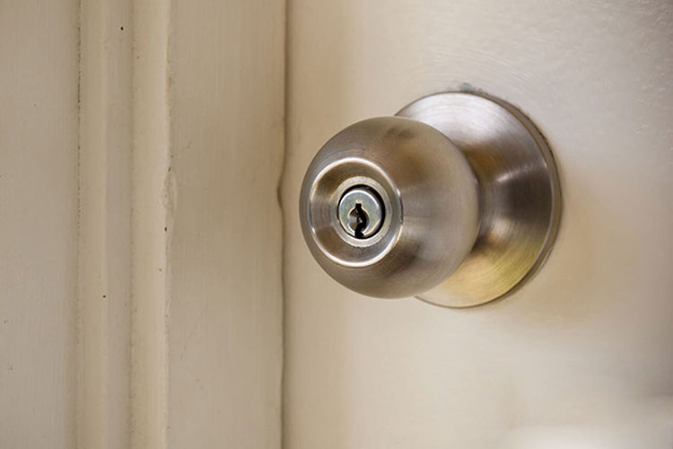 Khóa tay nắm tròn dòng CA màu inox mờ Yale VEM5242US32D