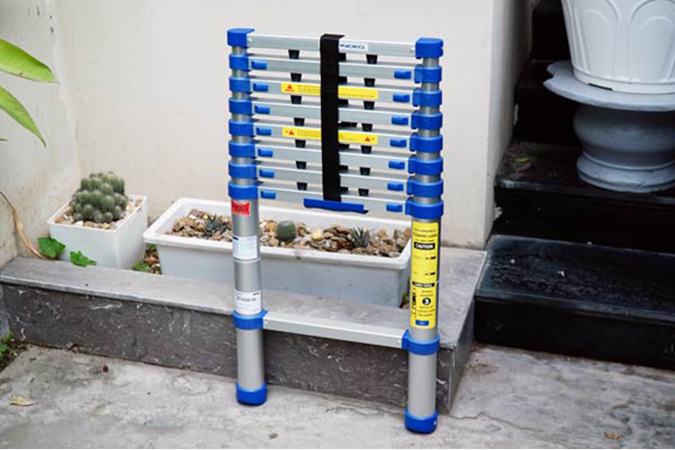 Thang nhôm rút gọn đơn 9 bậc Advindeq ADT208B