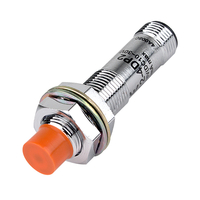 Cảm biến từ có giắc cắm hình trụ Autonics PRCM12-4DP2