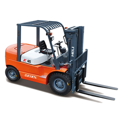 Xe nâng ngồi lái động cơ WG3800 Heli CPQYD45-KU2K2