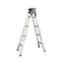 A-shaped aluminum ladder with 4M black tray