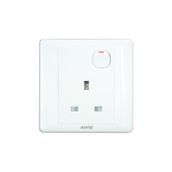 Mặt ổ cắm 3 chấu vuông , 1 công tắc MPE B215S