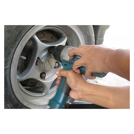 Makita TW0200 380W Impact Wrench