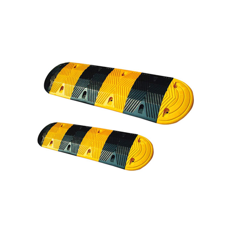 Gờ giảm tốc cao su 500x300x40mm KS kèm phụ kiện