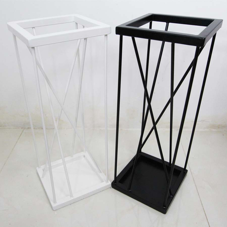 Univentec UUS3 umbrella rack black