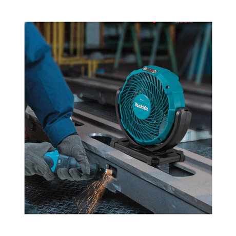 Makita CF100DZ 12V battery and electric fan