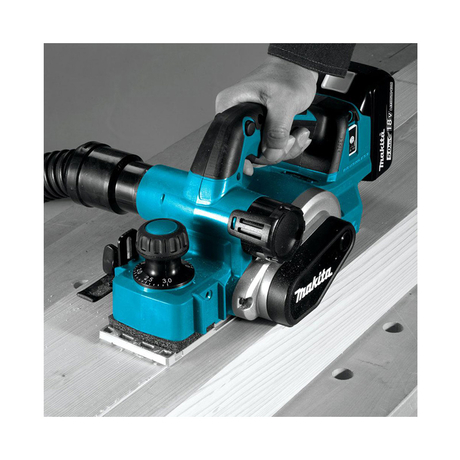Makita DKP181ZU 18V 82mm cordless planer without battery and charger