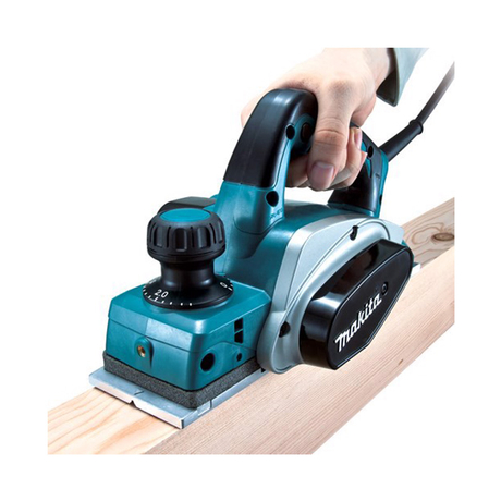 Máy bào 82mm/620W Makita KP0800X