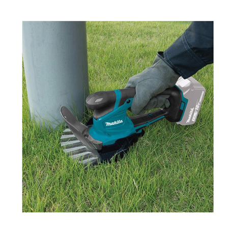 Máy cắt cỏ pin 12V Makita UM600DZ không pin và sạc