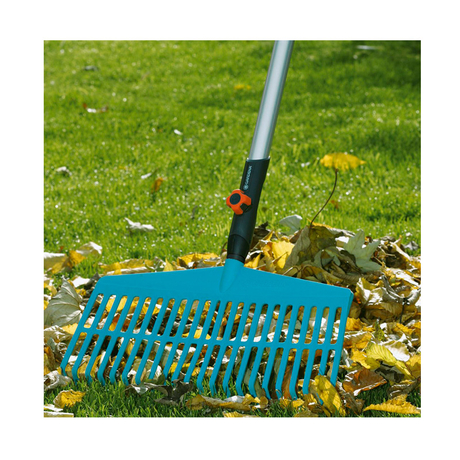 Gardena 03101-20 Grass and Leaf Collector Rake