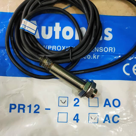 Cảm biến từ đầu lồi hình trụ Autonics PR12-2AC