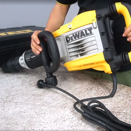 Máy khoan đục bê tông đầu gài SDS Max 1550W Dewalt D25901K-B1