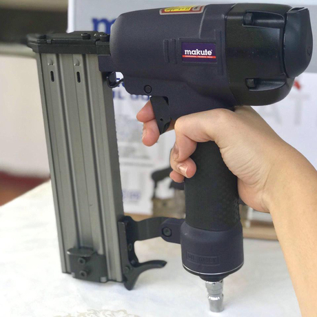 MAKUTE F50A straight nail gun