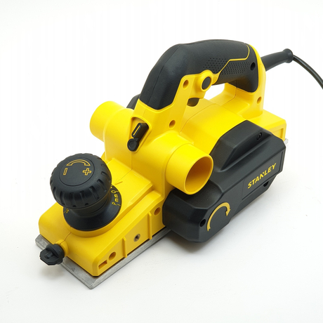 Máy bào Stanley STEL630-B1