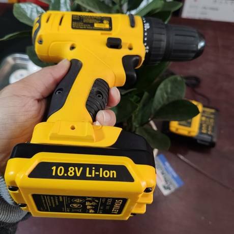 Máy khoan pin 10V Stanley SCD12S2-B1