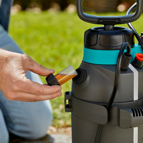 Gardena Plus 11138-20 5 liter pressure watering can