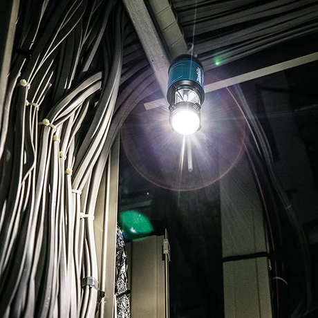 Đèn led xách tay dùng pin MAKITA DEAML102 (10.8V/7.2V)
