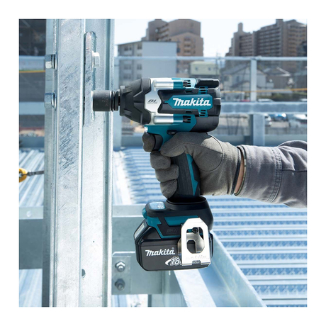 Máy siết bu lông 12.7mm pin 18V/5.0Ah Makita DTW700RTJ