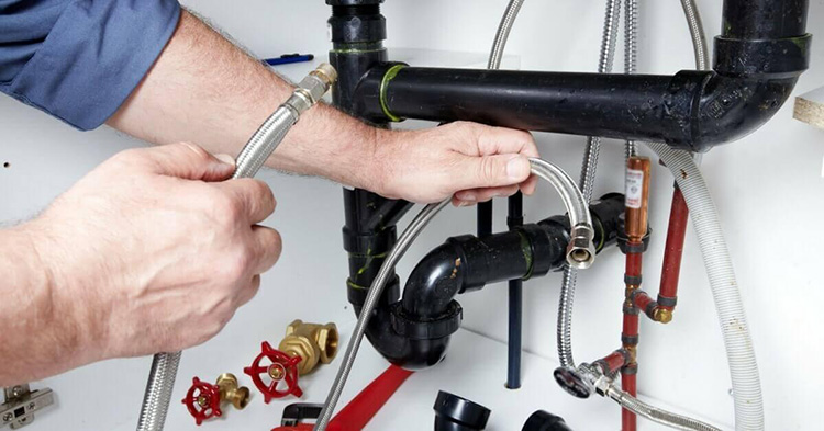 Kìm nước Tramontina được sử dụng để lắp đặt, sửa chữa bảo trì ống nước