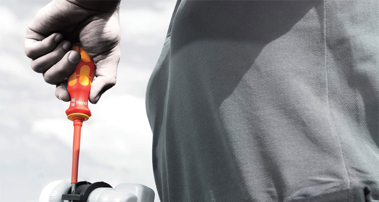 Bộ tua vít cách điện 18 chi tiết 05003471001