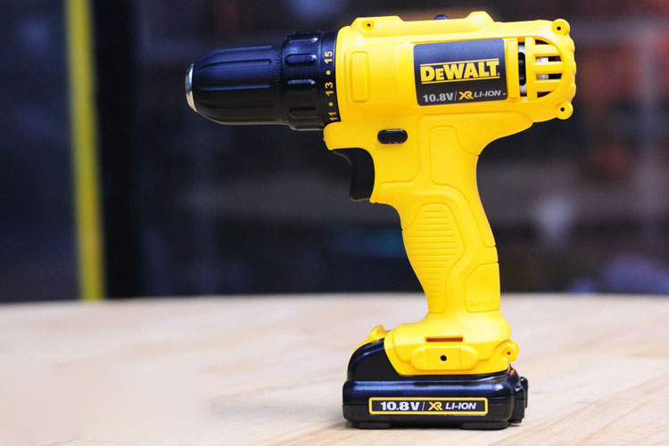 Dewalt DCD700C1-B1 Drill