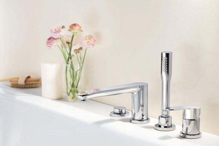 Bộ vòi trộn bồn tắm 4 lỗ EurostyleCosmo GROHE 23048002