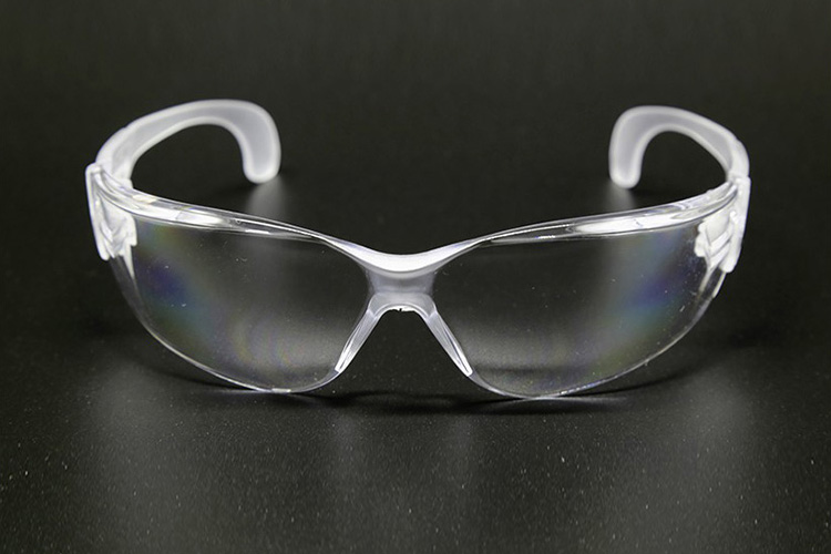 Box of 12 ProTape SM418 sporty, transparent goggles