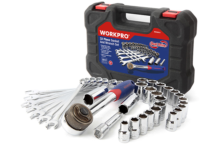 Workpro W003001 32-piece multi-purpose socket set