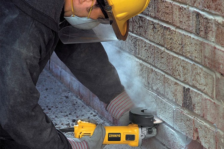 Máy mài góc Dewalt DW830-B1