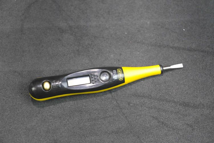 Bút thử điện điện tử Stanley 66-133