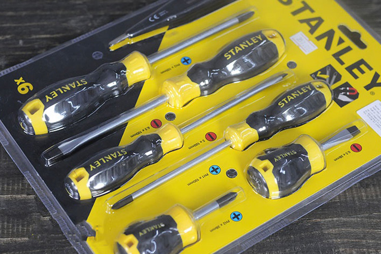 Bộ tua vít 6 cây có từ, tặng kèm bút thử điện Stanley STMT66679