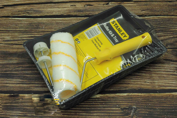 Bộ cán và bông lăn sơn nước 7 inches Stanley 1-29-821