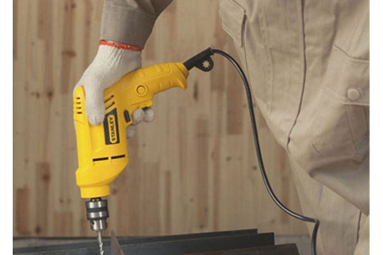 Máy khoan sắt 10mm 400W Stanley STEL101-B1