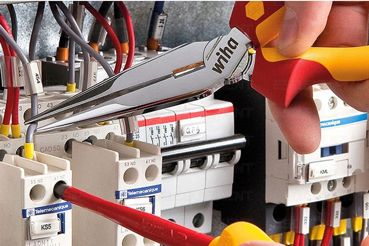 Kìm mũi nhọn đa năng Wiha 26727