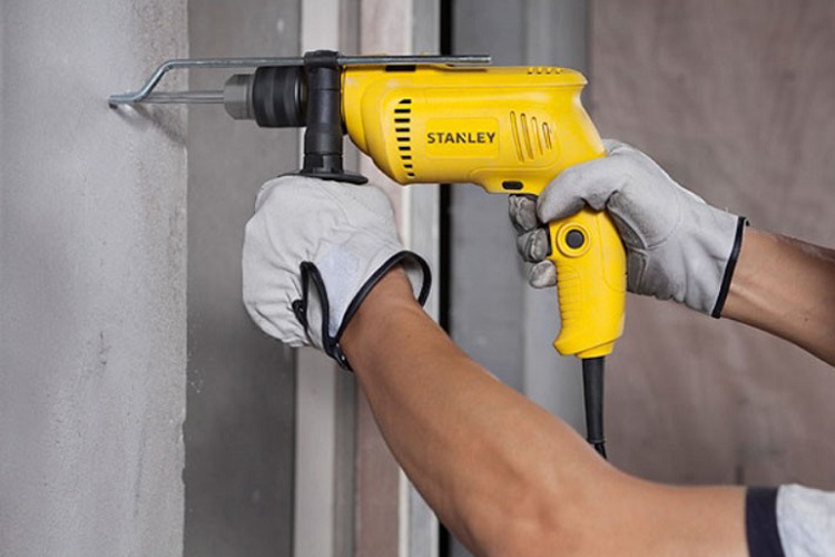 Stanley 13mm 720W impact drill STDH7213-B1