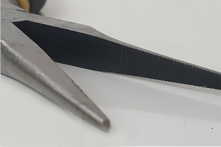 Stanley STHT84096-8 5 inches 127mm long pointed pliers