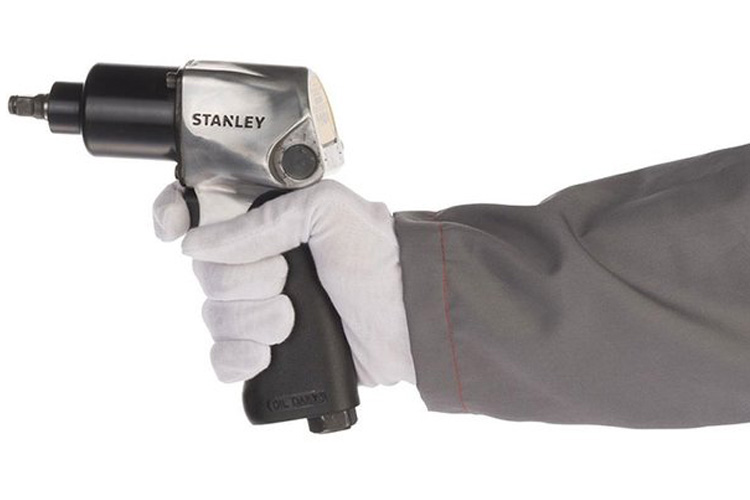 Stanley STMT70116-8 3/8 inches 244Nm Pneumatic Bolt Impact Wrench
