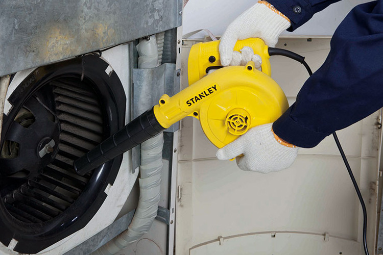 Máy thổi hơi 600W điều chỉnh tốc độ Stanley STPT600-B1