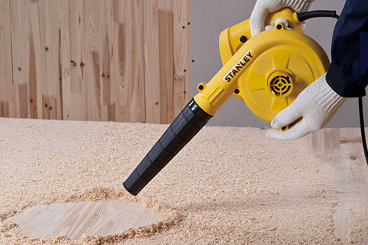 Máy thổi hơi 600W điều chỉnh tốc độ Stanley STPT600-B1