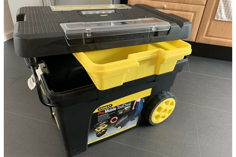 Technical specifications Brand: STANLEY Technology: USA Origin: ISRAEL Dimensions: 61 x 42 x 38 cm