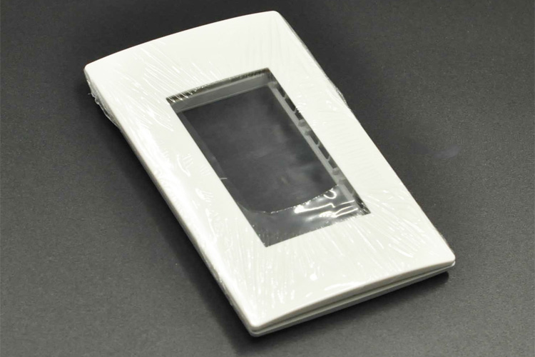 mặt dùng cho 3 thiết bị HALUMIE Panasonic WEVH68030