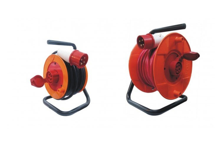 Ổ cắm điện kéo dài quay tay kiểu RULO cuộn dây và ổ cắm 1 PHA 3 dây loại 10m 25A LiOA QN1P25CCA-10