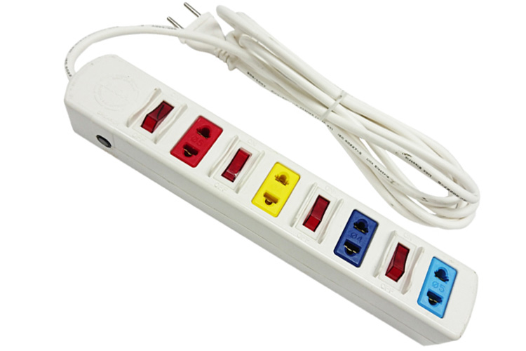 Ổ cắm điện 4 ổ cắm 4 công tắc dây 3m trắng 2200w/250v LiOA 4SOF3W