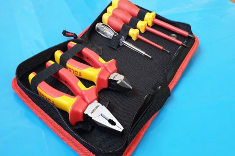 Bộ dụng cụ cách điện 6 chi tiết Tolsen V83306