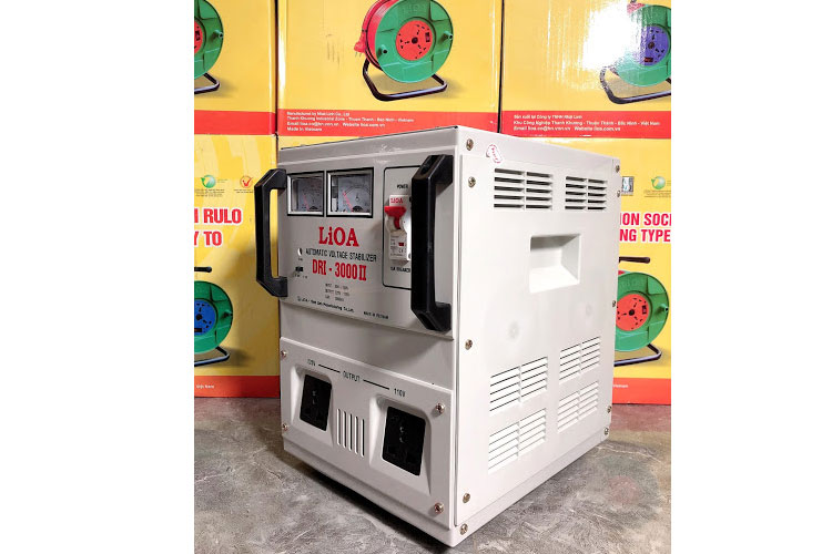Single phase voltage stabilizer 3kVA LiOA DRI- 3000 II