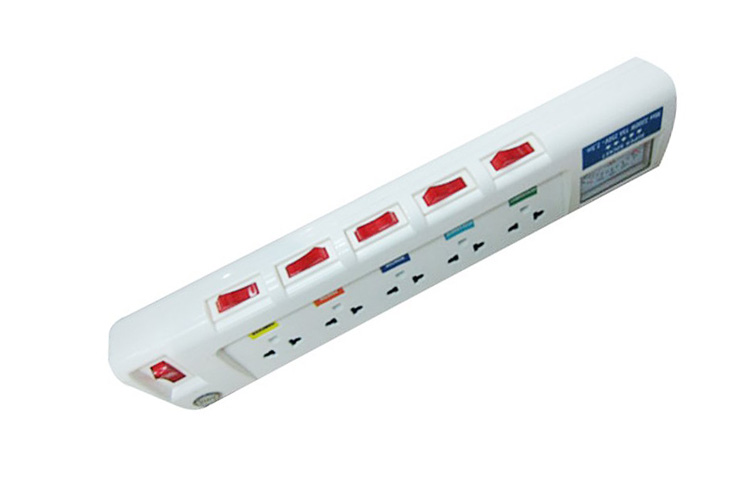 Ổ cắm điện 5 ổ cắm dây 2.5m 3 lõi có đồng hồ báo điện áp 3300w LiOA 5OFSSV2.5-3 l