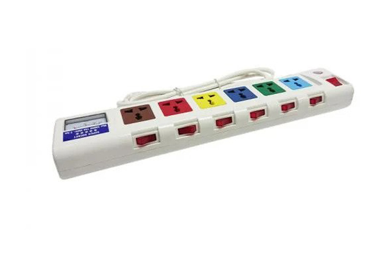 ổ cắm điện 6 ổ cắm dây 2.5m 3 lõi có đồng hồ báo điện áp 3300w LiOA 6OFSSA2.5-3