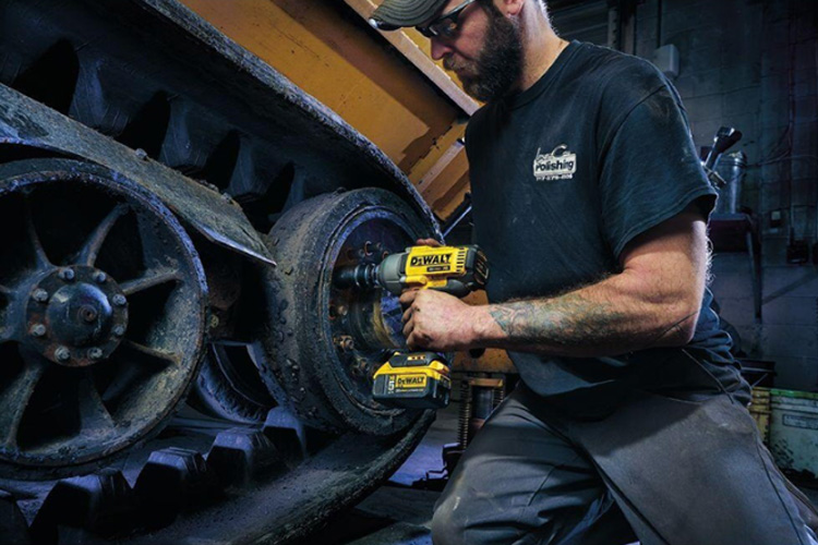 máy vặn bu lông động lực pin 950Nm Dewalt DCF899HP2-KR