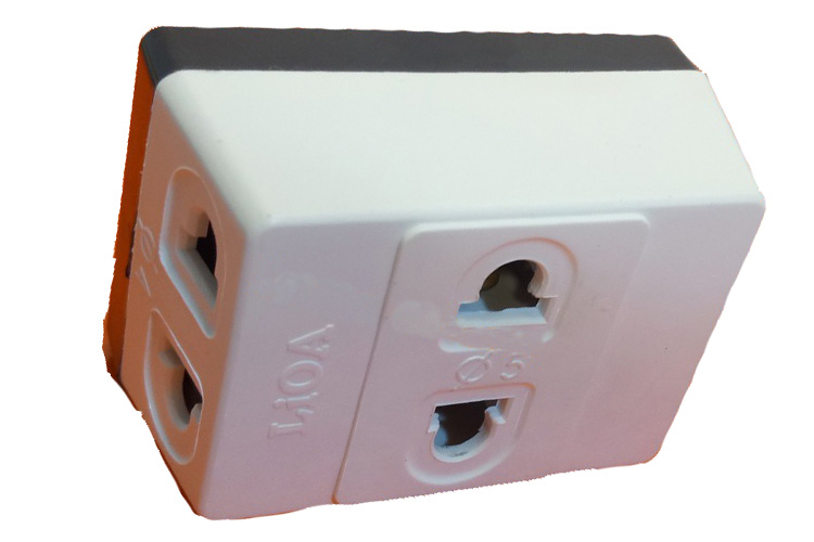 Ổ cắm nối chia 3 ngã chân cắm dẹt LiOA ON3NCD